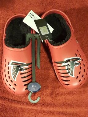 Atlanta Falcons Men's Red Slip-Ons with Fleece Lining Official NFL